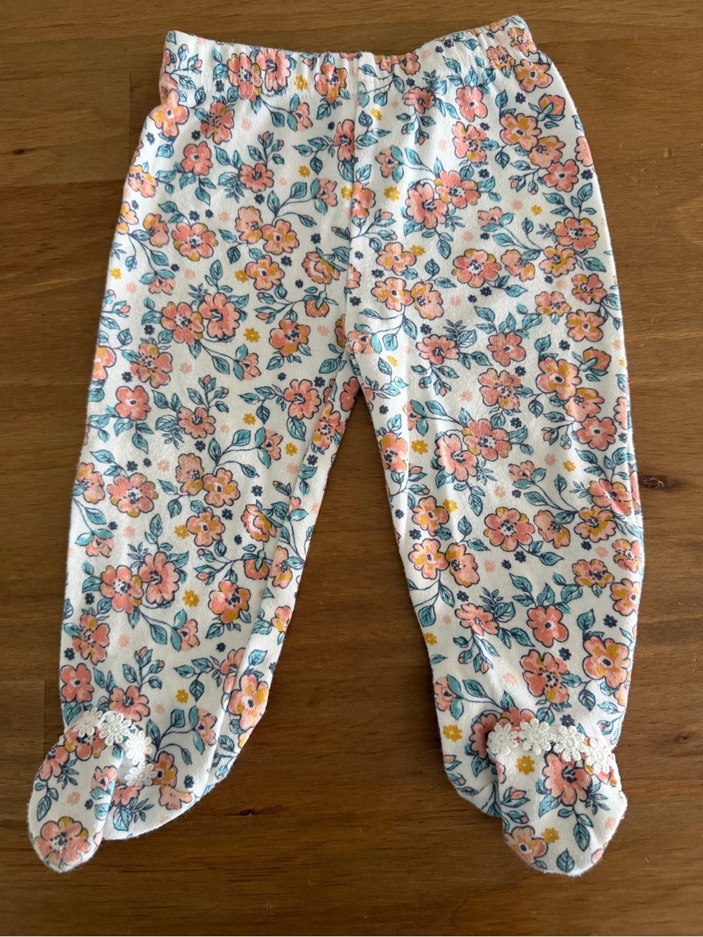 Daisy Fuentes Coral Top and Floral Footed Pants Set with Headband Size 6-9M - Picture 3 of 7